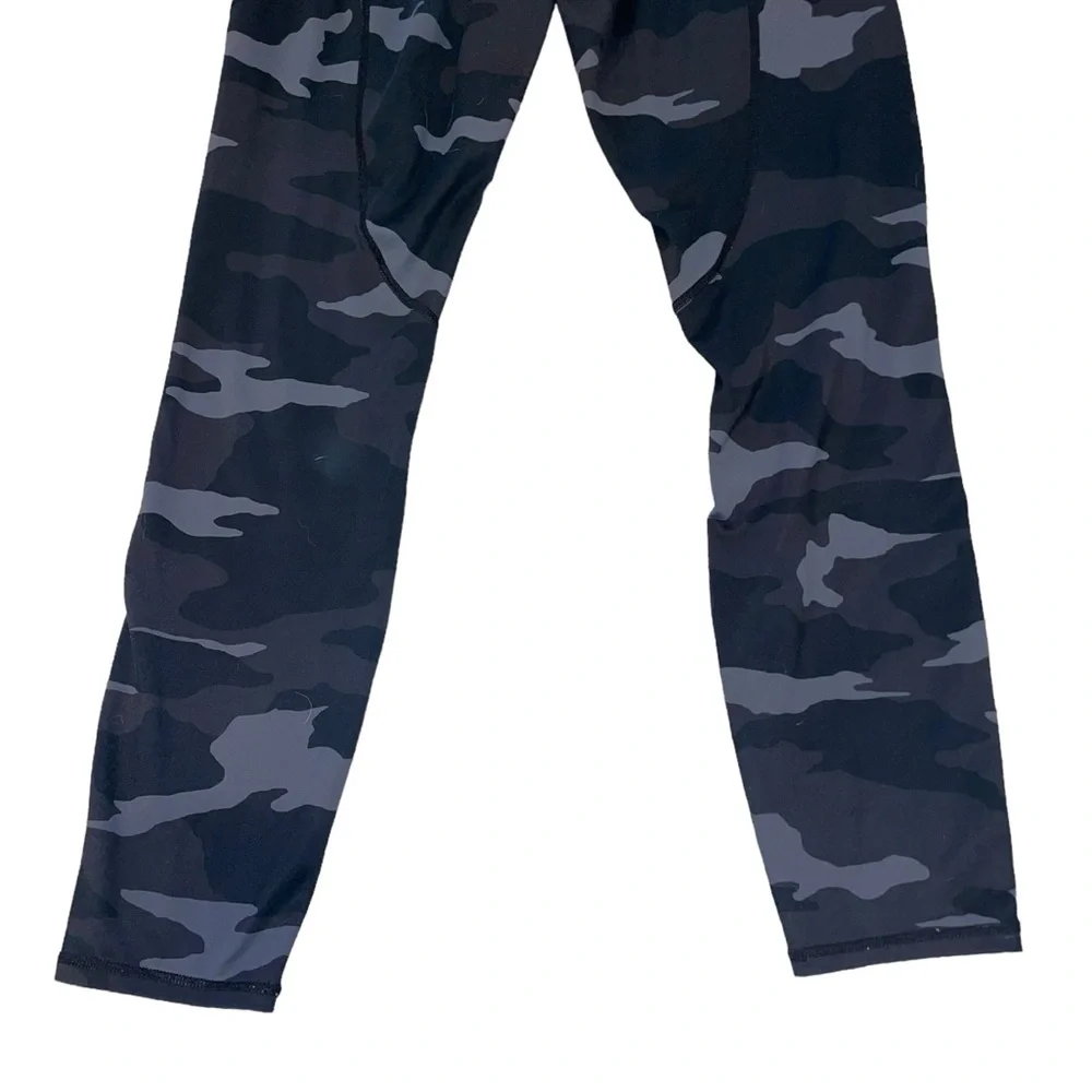 ATHLETA Women’s Gray Camo Print Leggings w/ Pockets Size Small